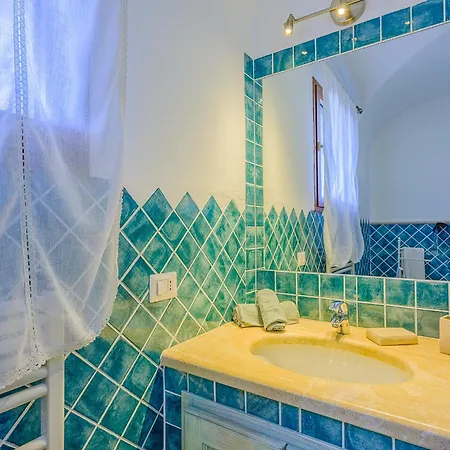 Sardinia Family - Brunilde With Private Pool أرتْساكينا