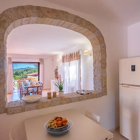 빌라 Sardinia Family - Brunilde With Private Pool