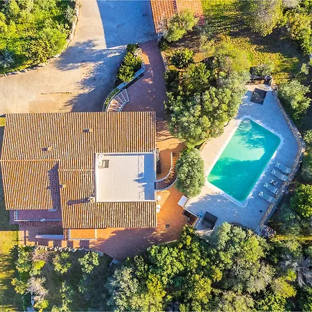 Sardinia Family - Brunilde With Private Pool 아르자케나